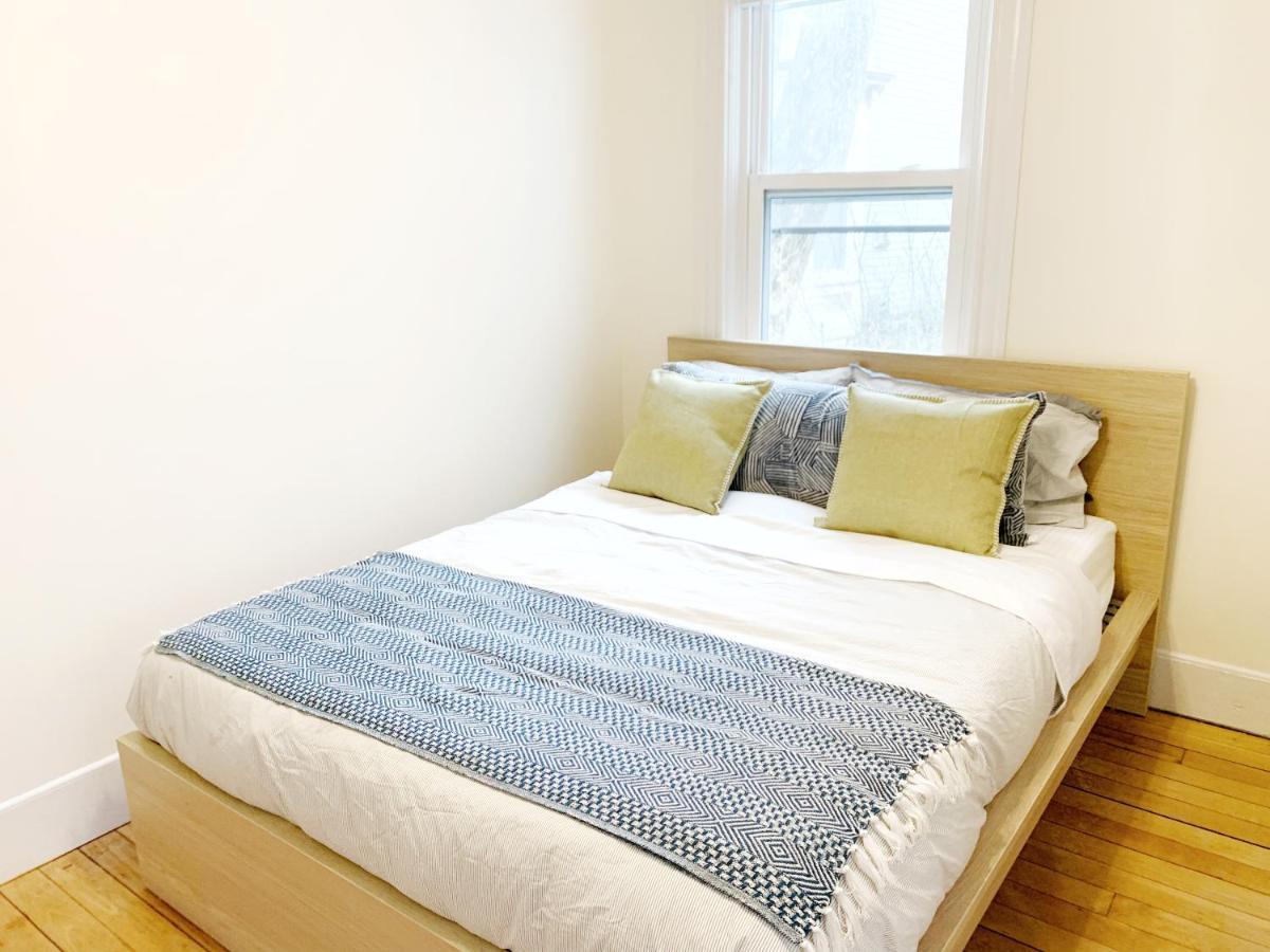 4 Bedroom Condo At Harvard Square And Harvard University Cambridge Eksteriør bilde